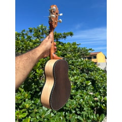 Cavaquinho Meio a meio Faia e jacarandá Ferreira Luthier - PRONTA ENTREGA